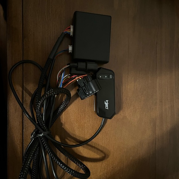 Injen throttle controller - Picture 7 of 8